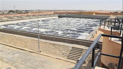 بدء التشغيل التجريبي لمحطة معالجة الصرف الصحي بفايد | صور
