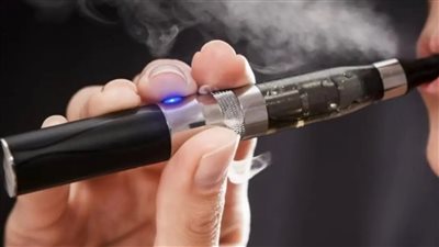 بريطانيا تسمح بوصف السجائر الإلكترونية للمرضى