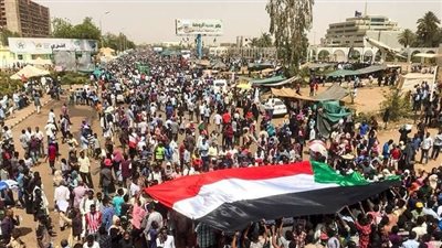 دعت كل الأطراف للحوار.. السعودية: أمن السودان أهمية قصوى للمملكة