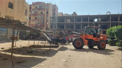 إزالة 6 جراجات مخالفة خلال حملة بالإسماعيلية | صور