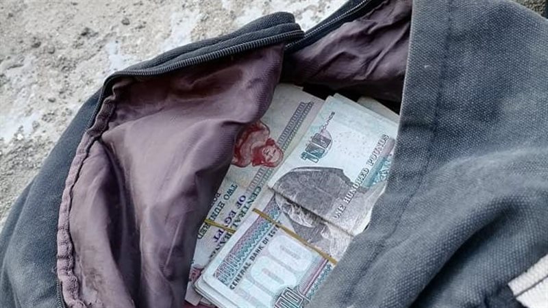 مواطن شرقاوي يعرض