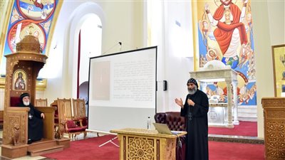 مطران سمالوط يعقد الاجتماع الشهري لكهنة الإيبارشية