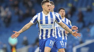 تروسارد يحرز هدف تعادل برايتون في مرمى ليفربول