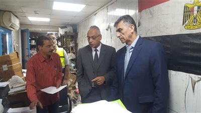 رئيس الرقابة على الصادرات يتفقد فرع الهيئة بالسويس لمتابعة أداء العمل