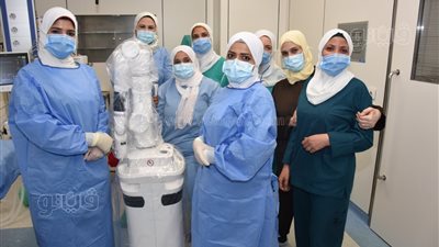 نجاح أول جراحة روبوتية لاستئصال المرارة في مصر بعين شمس التخصصي