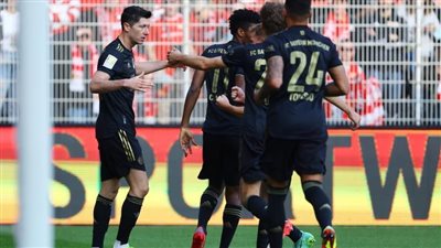 بايرن ميونخ يعزز صدارته للدوري الألماني بخماسية في يونيون برلين
