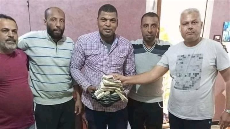 الموظف الأمين
