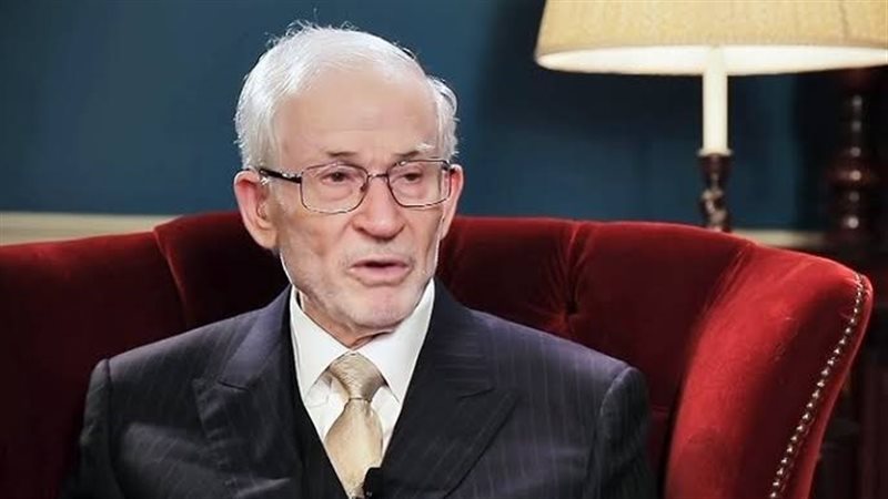 إبراهيم منير، القائم