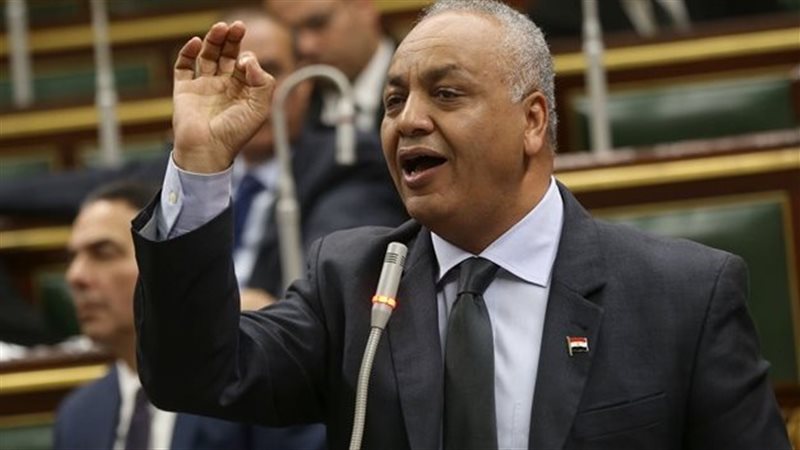 مصطفى بكرى