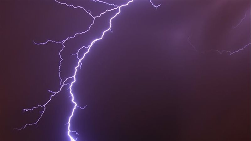 الأرصاد تحذر من الرعد
