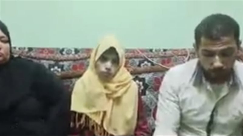 شهد ووالدتها وخالها