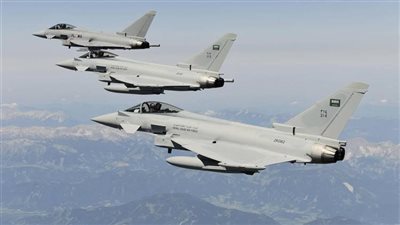 قوات التحالف تدمر مواقع صواريخ الحوثي الباليستية 