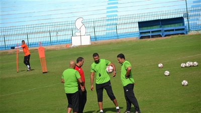 أحمد غنيم يقود هجوم المحلة أمام الشرقية للدخان 