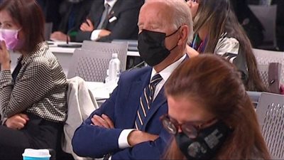 ليست المرة الأولى.. النعاس يغلب الرئيس الأمريكي خلال قمة المناخ| فيديو