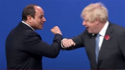 السيسي يصافح جوتيريش وجونسون بعد وصوله لحضور قمة المناخ بجلاسجو| فيديو 