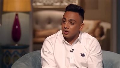 الطرد من الزمالك وإهانة الحلاق.. 