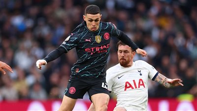 مانشستر سيتي يضرب توتنهام بثنائية ويقترب من لقب الدوري الإنجليزي