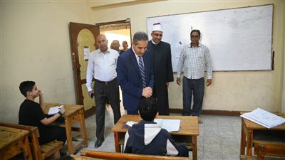 محافظ الغربية يتابع سير امتحانات نهاية العام 