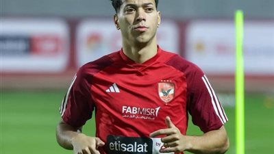 إمام عاشور يهرب من ارتفاع درجات الحرارة بهذه الطريقة (فيديو)