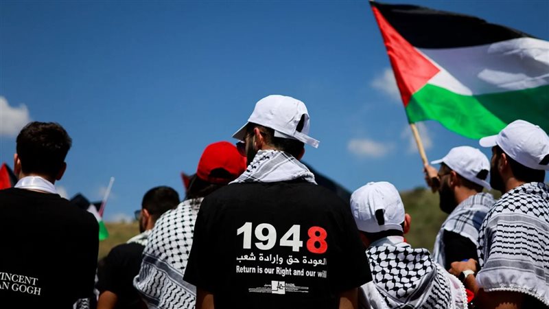 الفلسطينيون يطالبون