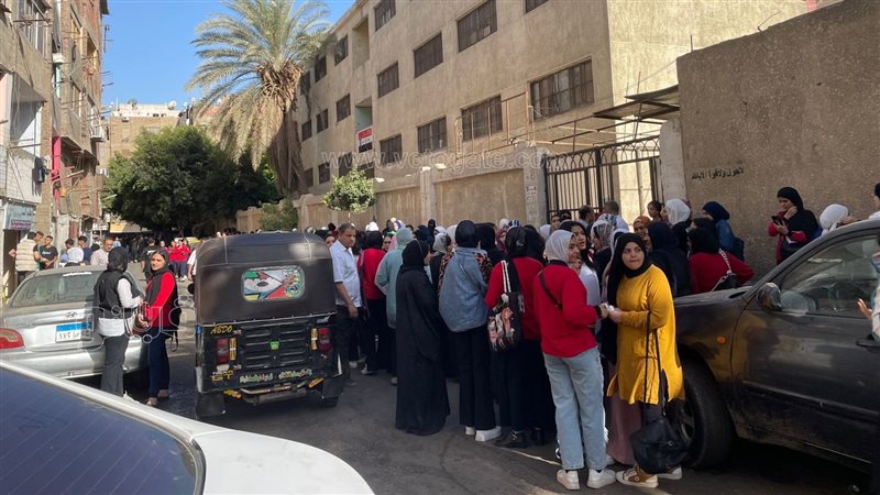 طلاب الشهادة الإعدادية،