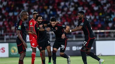 صدام بين كولر ولاعبي الأهلي بسبب إجازة العيد