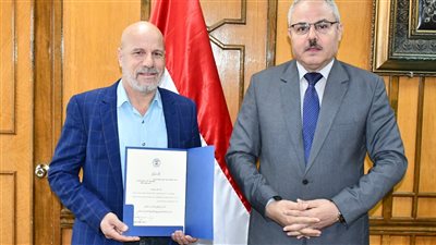 تكليف وكلاء جُدد لكلية الآداب والعلوم الإنسانية بجامعة قناة السويس