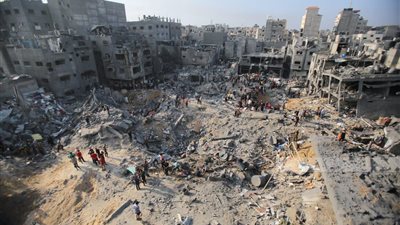 غارات إسرائيلية عنيفة تستهدف مخيم جباليا