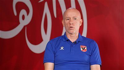 الأهلي يعلن تجديد عقد فيرناندو مونزو لمدة 3 مواسم