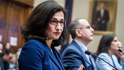 قرار بسحب الثقة من المصرية نعمت شفيق رئيسة جامعة كولومبيا