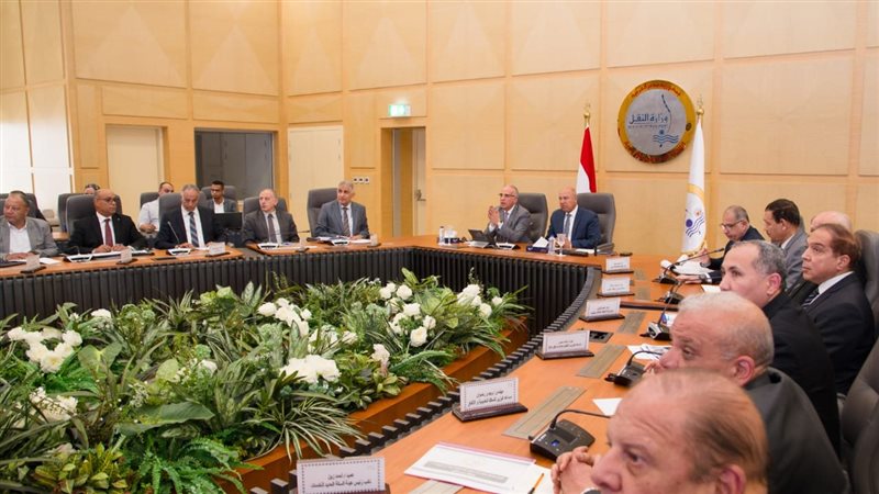 اجتماع وزير النقل