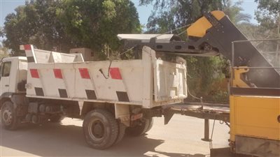 رفع 80 طن قمامة خلال حملات نظافة بالغنايم في أسيوط 