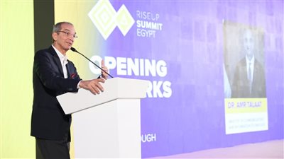 وزير الاتصالات: البدء في تطبيق نظام القوائم البيضاء لشركات التصميم الإلكتروني 