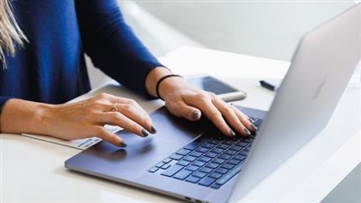 4 إجراءات تحمي اللاب توب من حرارة الصيف 