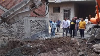 عزل وحبس وغرامة، عقوبة تسهيل الموظفين البناء المخالف 