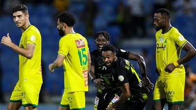 الدوري السعودي، محمد شريف يسجل في تعادل الخليج مع اتحاد جدة 1/1
