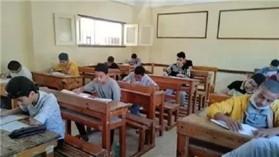 65 ألف طالب بالشهادة الإعدادية يؤدون اليوم امتحان اللغة العربية في الفيوم 