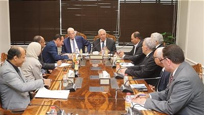 السيد القصير ومحافظ جنوب سيناء يتابعان موقف الأنشطة الزراعية في نويبع والطور 