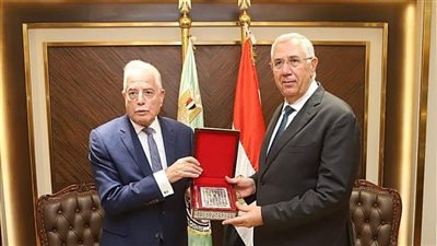 السيد القصير ومحافظ جنوب سيناء يتابعان المشروعات الزراعية والثروة السمكية