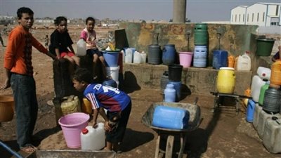 بينهم أطفال، استشهاد 8 فلسطينيين بقصف صهيوني أثناء قيامهم بجلب المياه