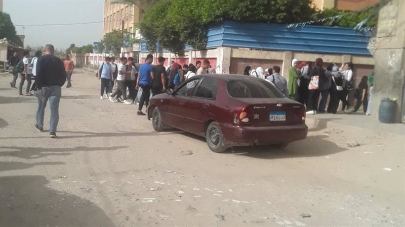 طلاب الشهادة الاعدادية