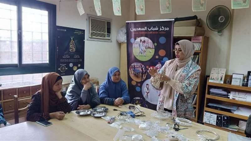 ورشة عمل حرفية بمركز