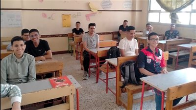 طلاب الشهادة الإعدادية بالدقهلية يؤدون اليوم امتحان الجبر والتربية الدينية