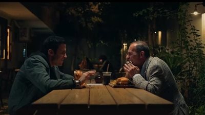 مسلسل دواعي السفر الحلقة 4، علي يترك العمل وإبراهيم يتقرب لـ هدى 