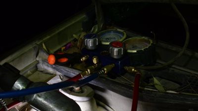 نصائح حول صيانة تكييف السيارة في الصيف (فيديو)