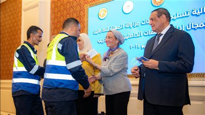 جهاز تنظيم إدارة المخلفات: القانون يلزم الشركات بتدريب عمال النظافة