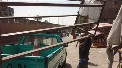 غلق مخبز مخالف بحي جنوب الجيزة (صور)