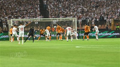  الزمالك يضغط بقوةعلى نهضة بركان والتعادل السلبي مستمر بعد 15 دقيقة (صور)