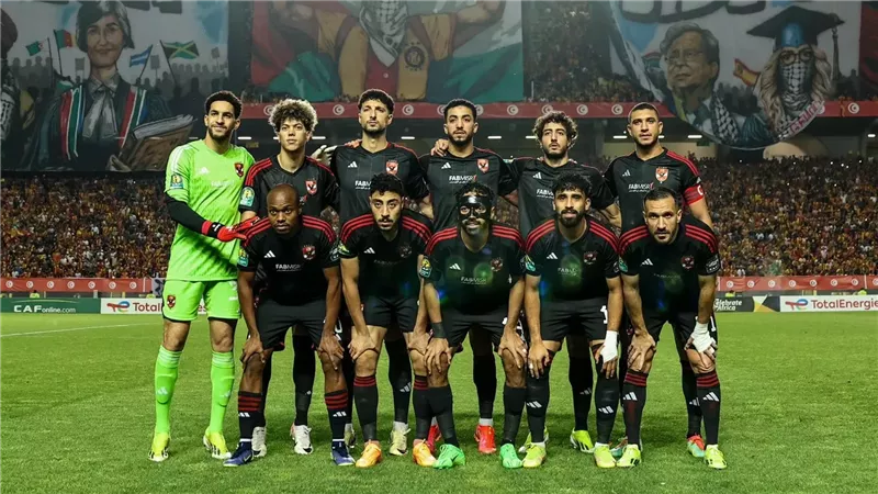 فريق الكرة بالأهلي،فيتو