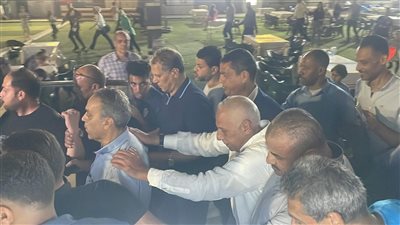 استقبال حافل لـ حسين لبيب فور وصوله إلى نادي الزمالك (فيديو وصور)